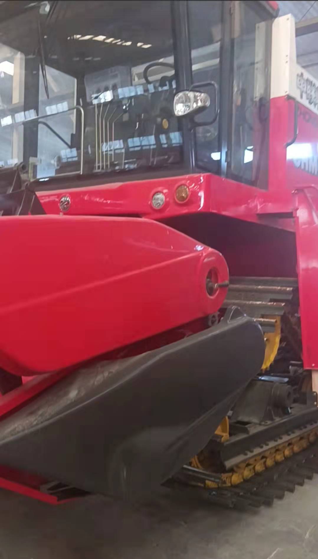 WARMLY CELEBRATE THE EXPORT OF GRAIN COMBINE HARVESTERS TO M