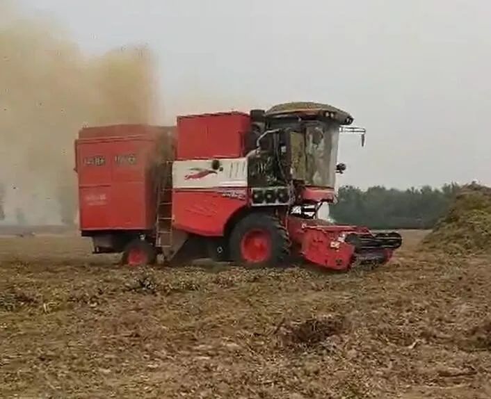 LIU WEIMIN : A REJOINT L’INDUSTRIE DES MACHINES AGRICOLES À 